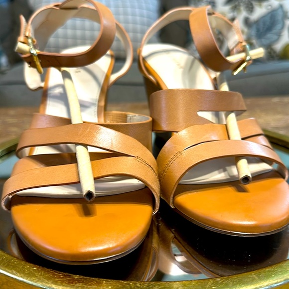Cole Haan Like New Marietta Woman’s Pecan Leather Strap Wedge sandals Size 8 - Picture 5 of 13